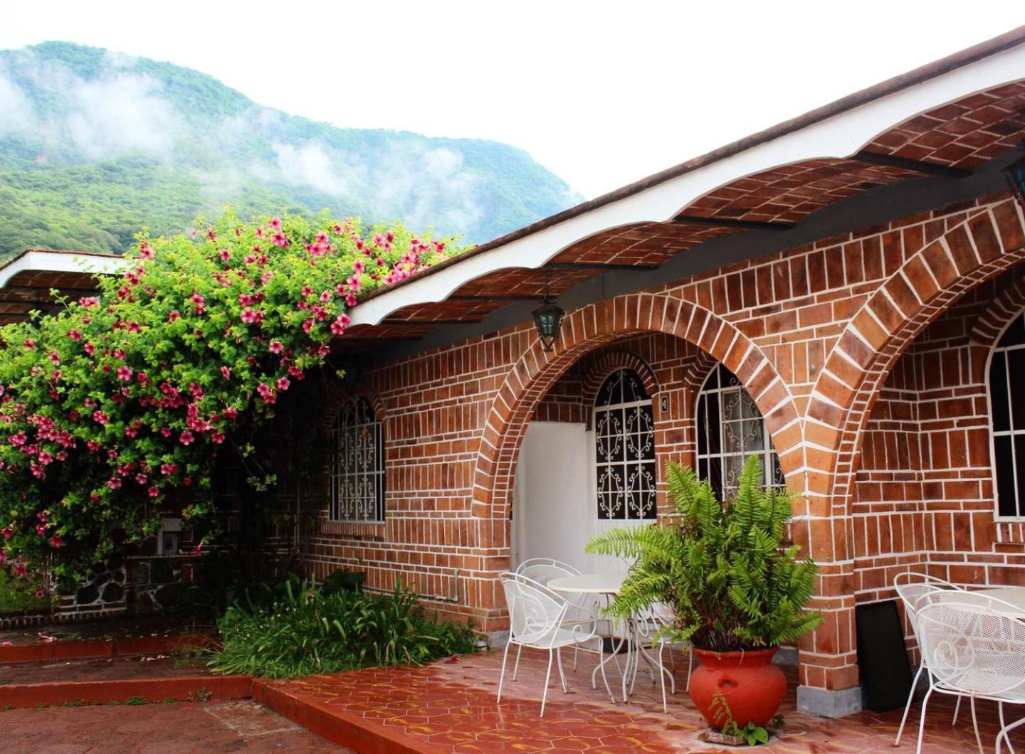 Mama Chuy Hotel & Villas San Juan Cosalá Exteriör bild