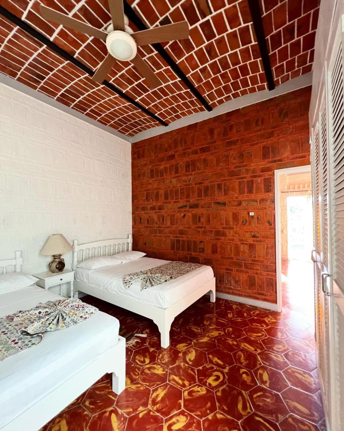 Mama Chuy Hotel & Villas San Juan Cosalá Exteriör bild